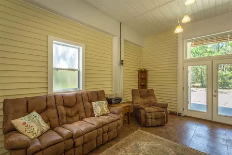 28 Division St, Panacea, FL 32346 photo 8