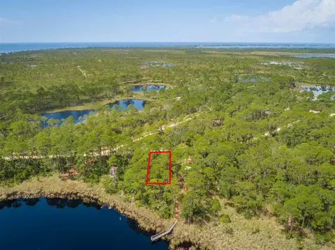 79 Lakeview Dr, Bald Point, FL 32346 photo 3