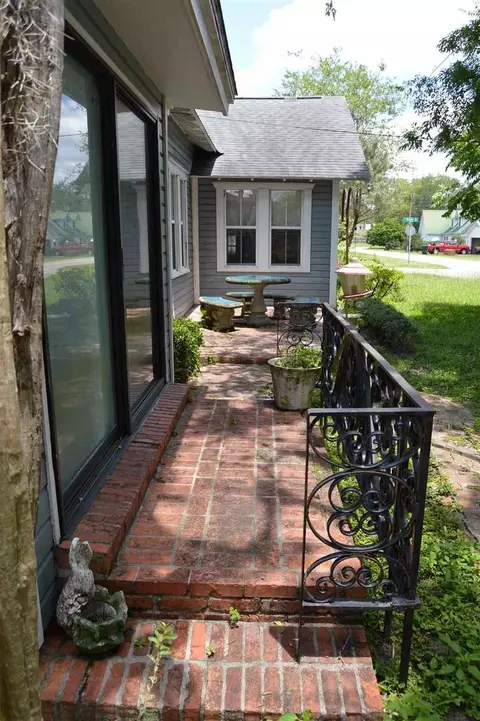 601 N Quincy St, Perry, FL 32347 photo 13