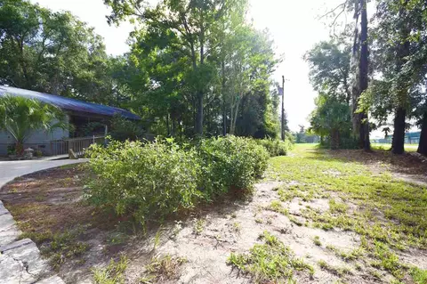 913 NE Central Ave, Steinhatchee, FL 32359 photo 2