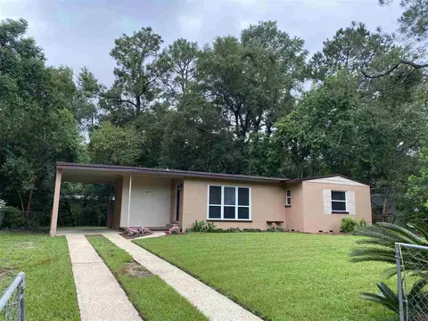829 Apache St, Tallahassee, FL 32301 photo 4