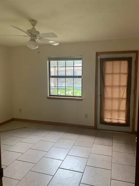 1822 Jackson Bluff Rd #E, Tallahassee, FL 32304 photo 11