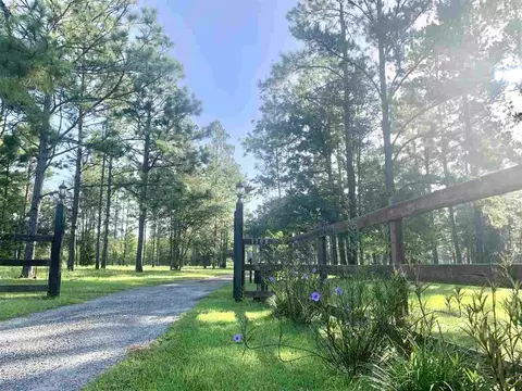 1108 Helen St, Perry, FL 32347 photo 3