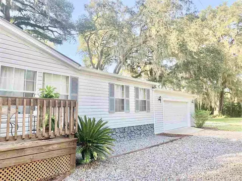 1108 Helen St, Perry, FL 32347 photo 2
