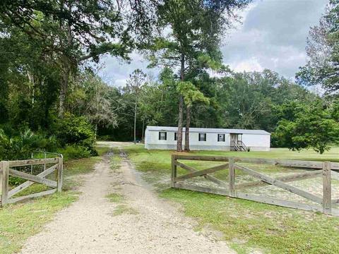 2168 W Reddick Dr, Perry, FL 32347 photo 1