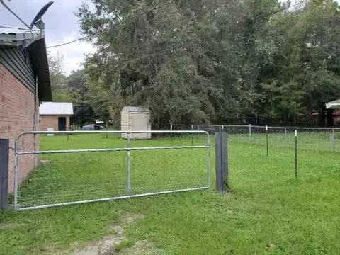 107 El Rancho Dr, Perry, FL 32347 photo 2