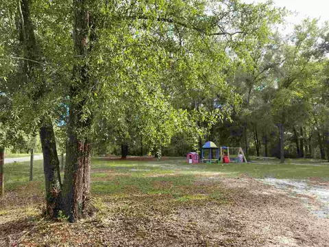 372 NE Hillside Ter, Lee, FL 32340 photo 5