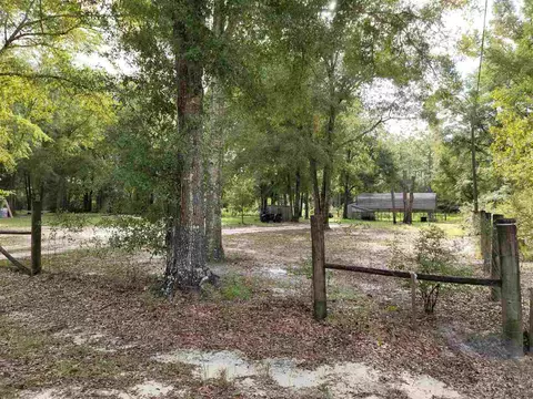 372 NE Hillside Ter, Lee, FL 32340 photo 6