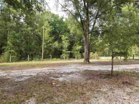 372 NE Hillside Ter, Lee, FL 32340 photo 7