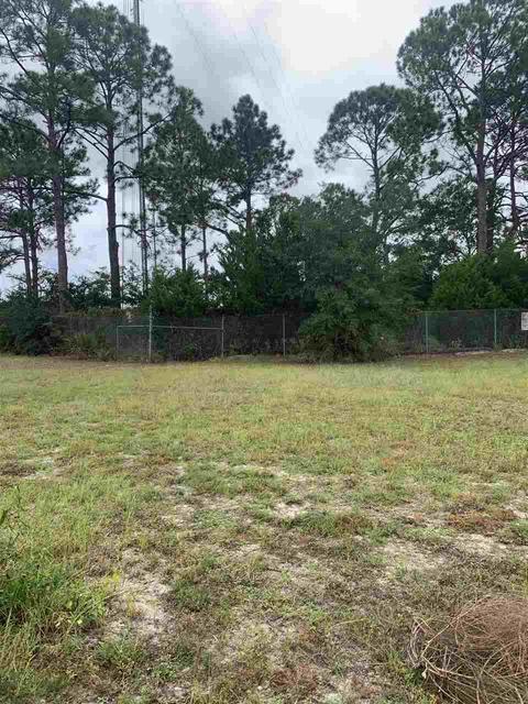 103 S Mariners Way, Carrabelle, FL 32322 photo 1