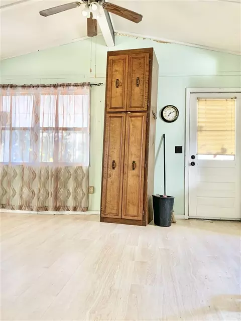 2827 Mixon Rd, Perry, FL 32348 photo 8