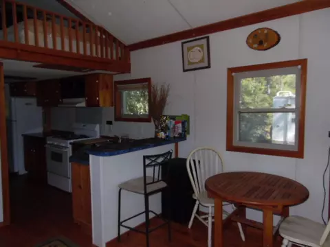 647 Mill Rd, Carrabelle, FL 32322 photo 9