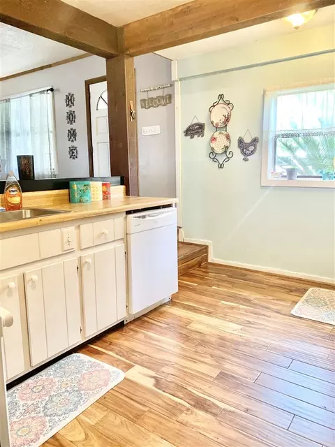 301 W High St, Perry, FL 32347 photo 10
