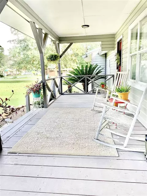 301 W High St, Perry, FL 32347 photo 3