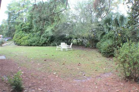 1100 E Julia St, Perry, FL 32347 photo 4