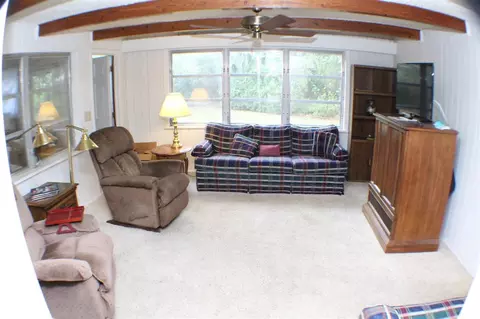 1100 E Julia St, Perry, FL 32347 photo 5