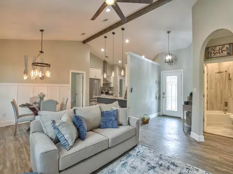 97 Loblolly Cir, Midway, FL 32343 photo 6