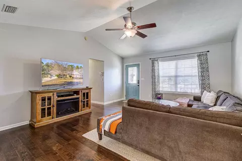 840 Rustling Pines Blvd, Midway, FL 32343 photo 7