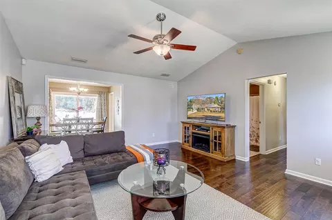 840 Rustling Pines Blvd, Midway, FL 32343 photo 5