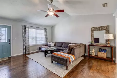 840 Rustling Pines Blvd, Midway, FL 32343 photo 6