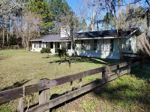 588 E Roberts Aman Rd, Perry, FL 32347 photo 1