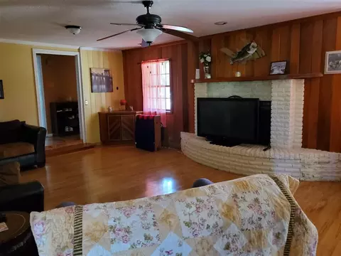 588 E Roberts Aman Rd, Perry, FL 32347 photo 6