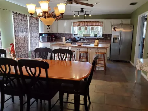 588 E Roberts Aman Rd, Perry, FL 32347 photo 4