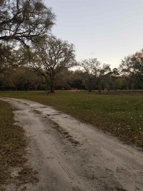 2860 Johnson Stripling Rd, Perry, FL 32347 photo 2