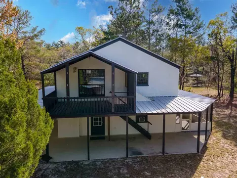 15332 Breeze Dr, Perry, FL 32348 photo 1