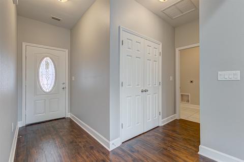 475 Sand Pine Cir, Midway, FL 32343 photo 4
