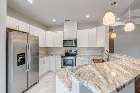 475 Sand Pine Cir, Midway, FL 32343 photo 12