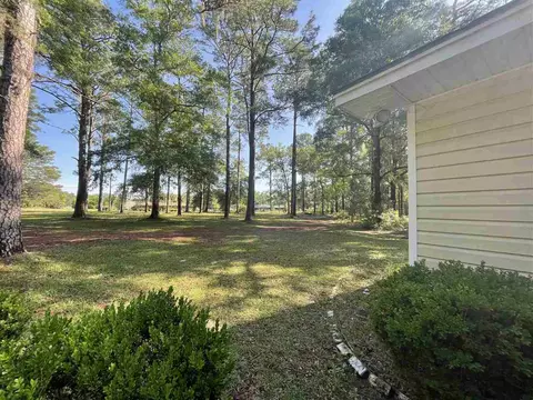 593 E Ash St, Perry, FL 32347 photo 5