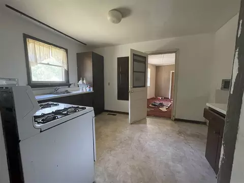 593 E Ash St, Perry, FL 32347 photo 13