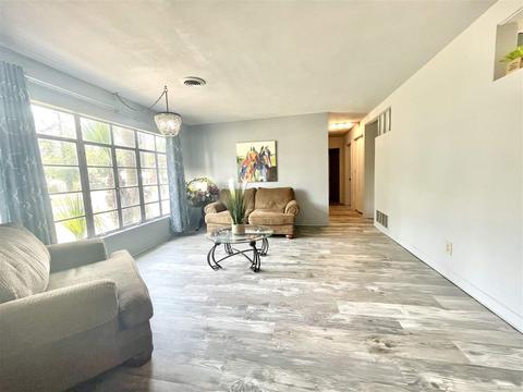 807 E Cherry St, Perry, FL 32347 photo 9