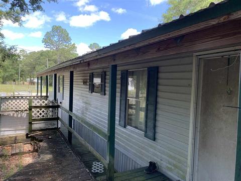 4885 Oxford, Perry, FL 32348 photo 2