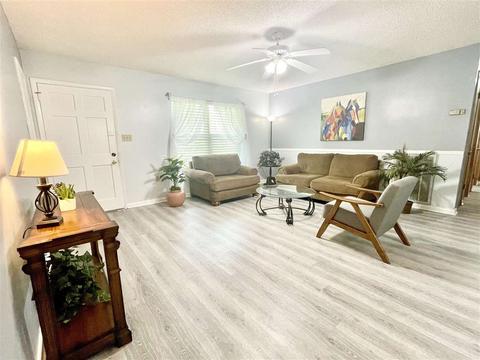 816 E Cherry St, Perry, FL 32347 photo 6