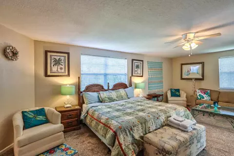 Bedroom - 295 River Rd, Carrabelle, FL 32322 photo 4 of 6