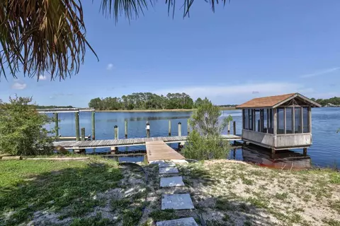 Exterior - 295 River Rd, Carrabelle, FL 32322 photo 4 of 5