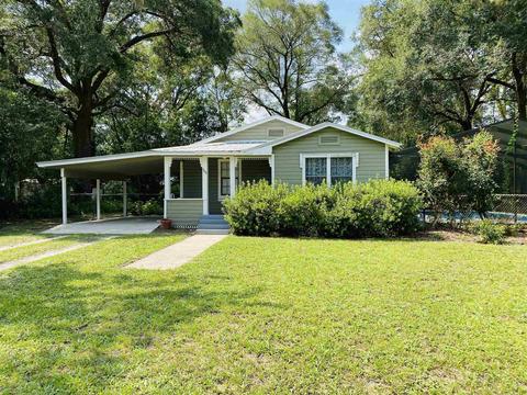 303 W Cedar St, Perry, FL 32347 photo 2