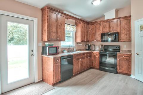 433 Sand Pine Dr, Midway, FL 32343 photo 13