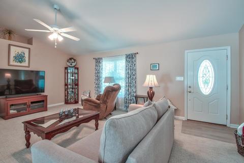 433 Sand Pine Dr, Midway, FL 32343 photo 7