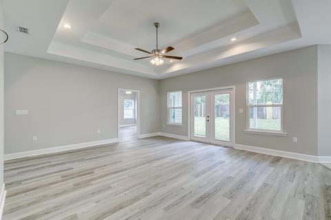 161 Sand Pine Cir, Midway, FL 32343 photo 9