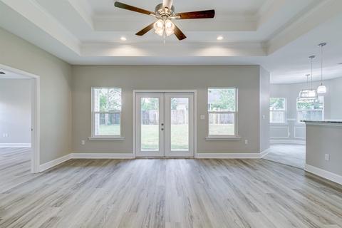 161 Sand Pine Cir, Midway, FL 32343 photo 10
