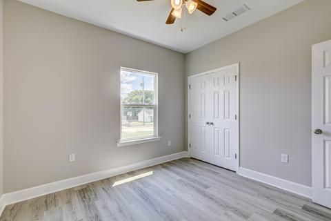 161 Sand Pine Cir, Midway, FL 32343 photo 25