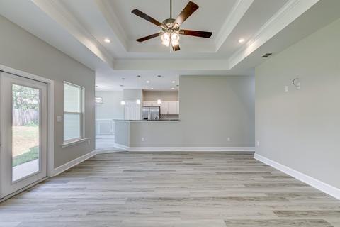 161 Sand Pine Cir, Midway, FL 32343 photo 6