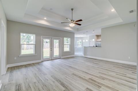 161 Sand Pine Cir, Midway, FL 32343 photo 5