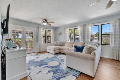 209 NW 1st Ave, Steinhatchee, FL 32359 photo 13