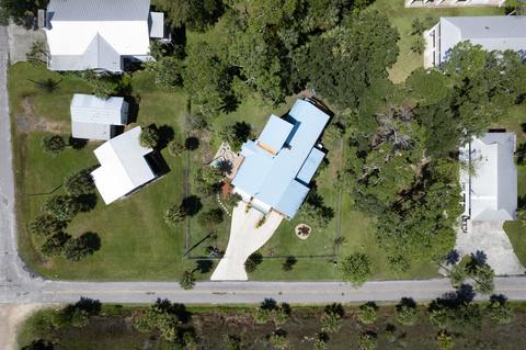 209 NW 1st Ave, Steinhatchee, FL 32359 photo 3
