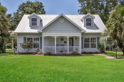 207 SE 11th St, Steinhatchee, FL 32359 photo 1
