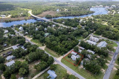 207 SE 11th St, Steinhatchee, FL 32359 photo 4